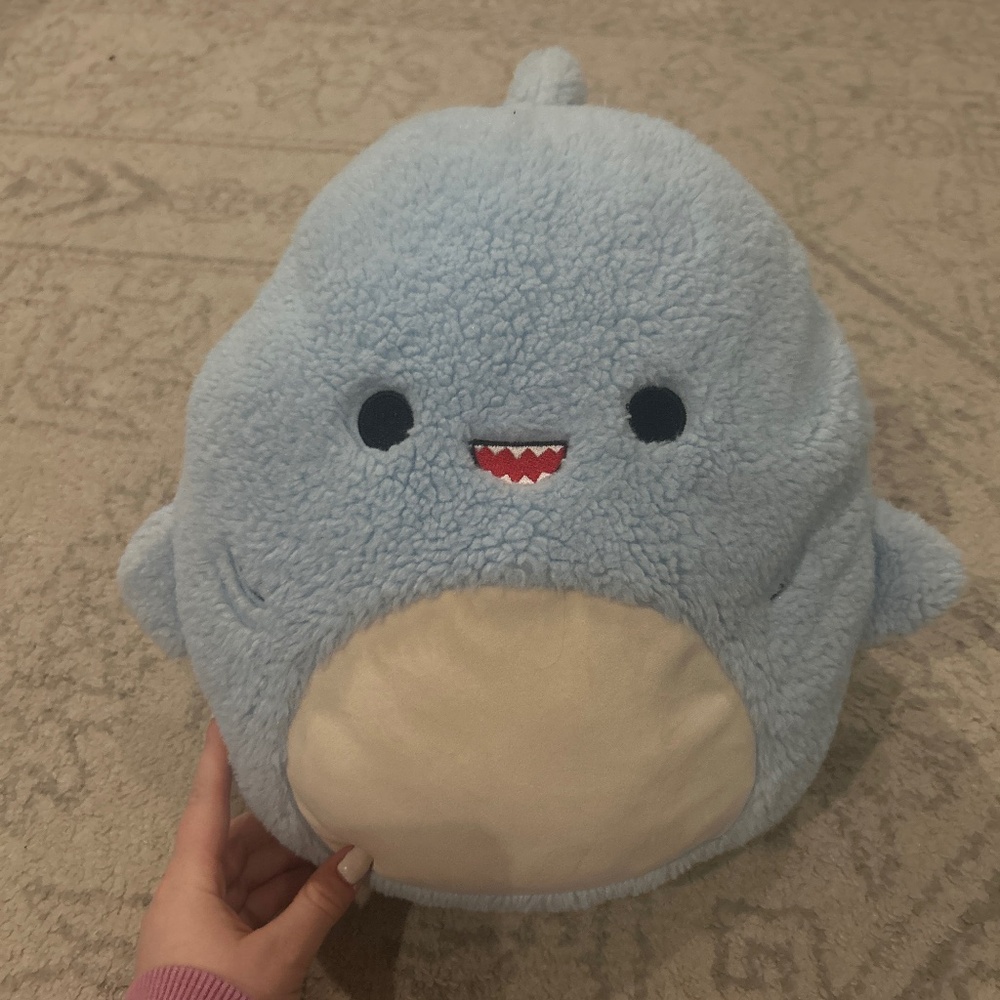 12-inch blue shark, “davie” squishmallow